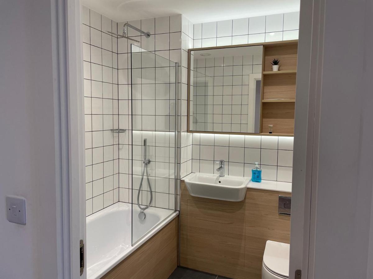 Stylish Modern One Bed Birmingham